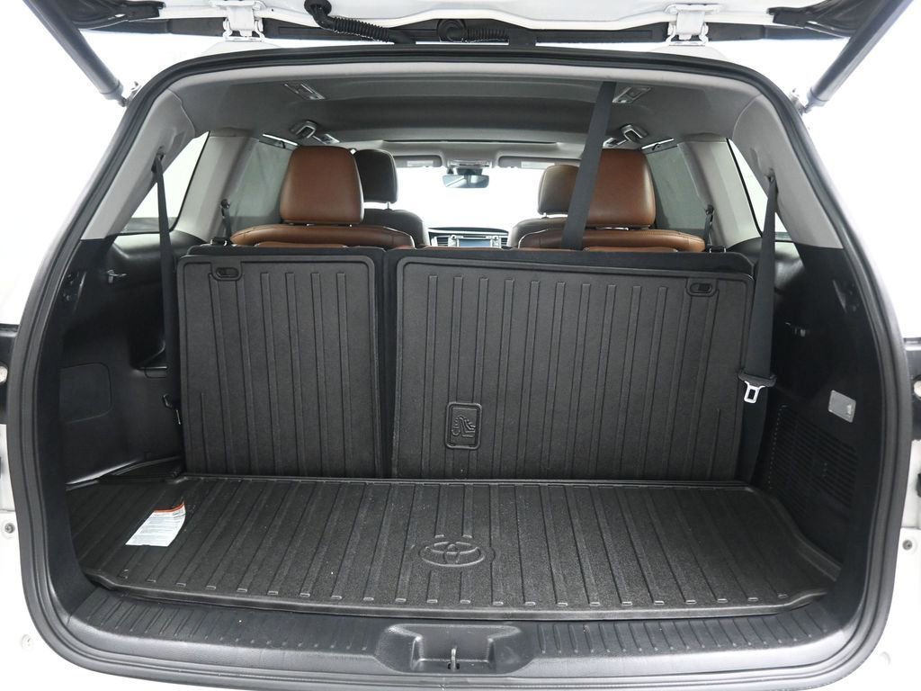 Used 2017 Toyota Highlander Limited w/ Protection Package #3 image 61