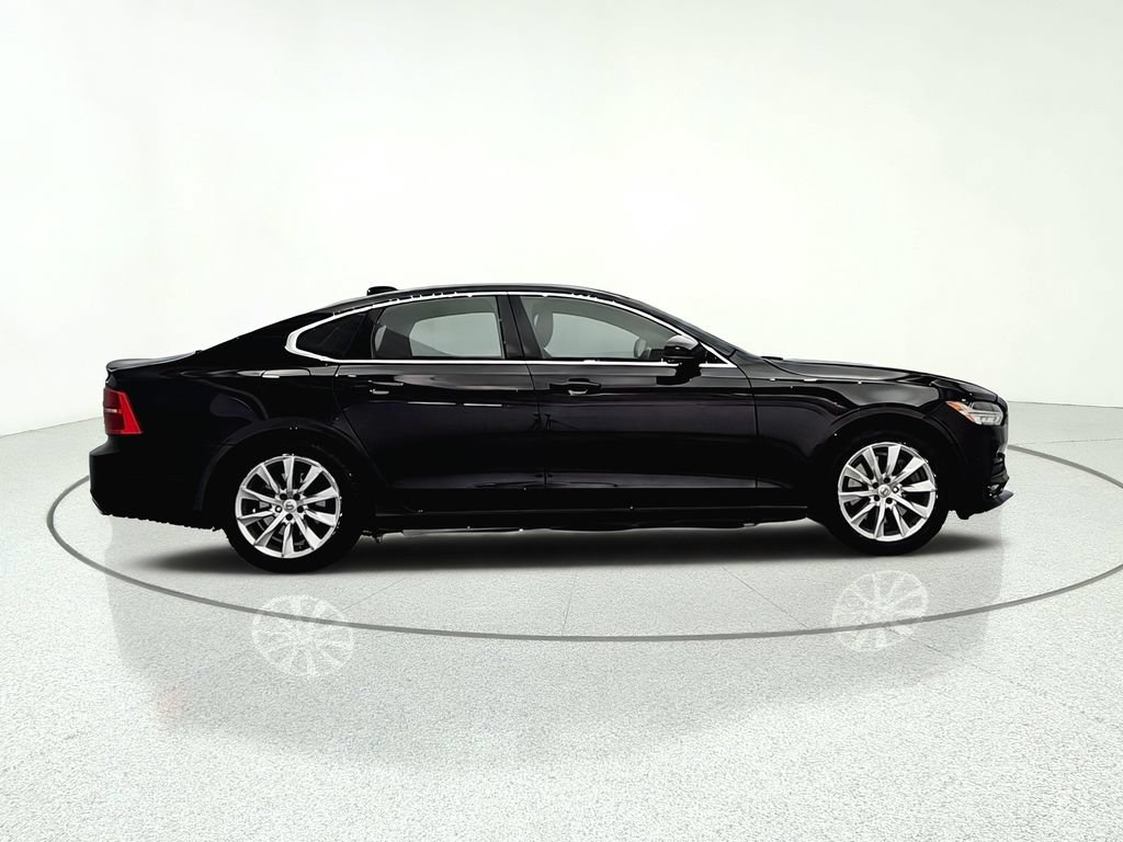 Used 2017 Volvo S90 T6 Momentum w/ Vision Package AWD/4WD image 8