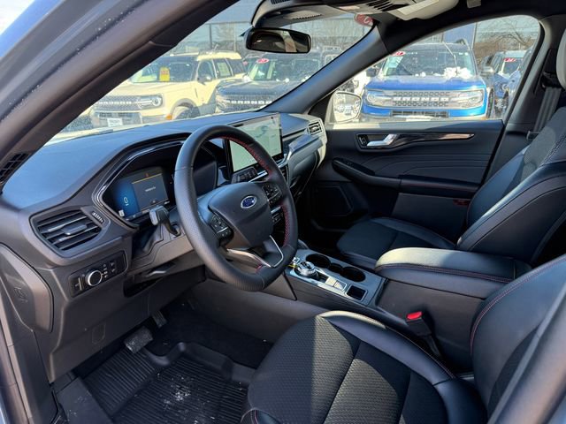 Used 2025 Ford Escape ST-Line w/ Tech Pack #1 image 3