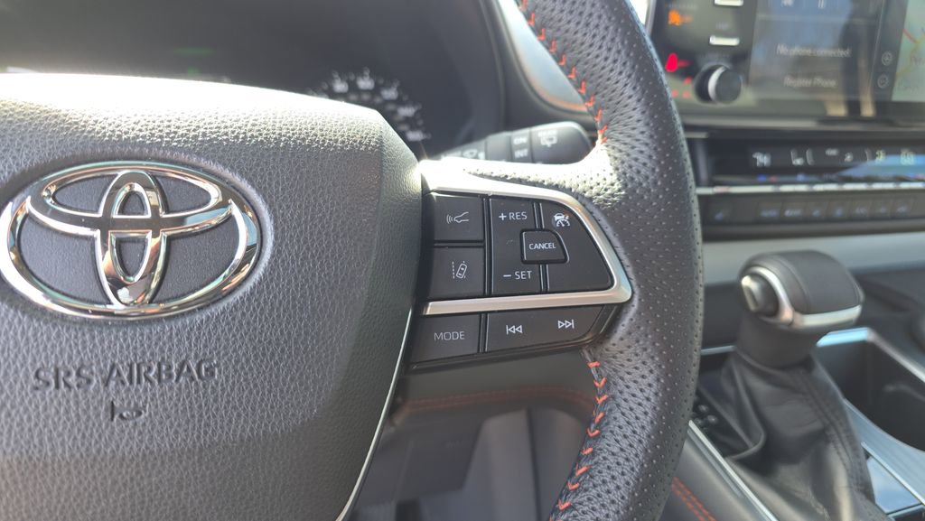 Used 2021 Toyota Sienna XSE image 26