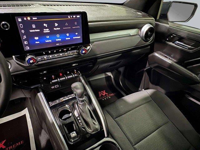 Used 2024 Chevrolet Colorado LT w/ LT Convenience Package II image 38