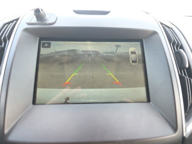 Used 2018 Ford Edge Titanium w/ Ford Safe & Smart Package image 16