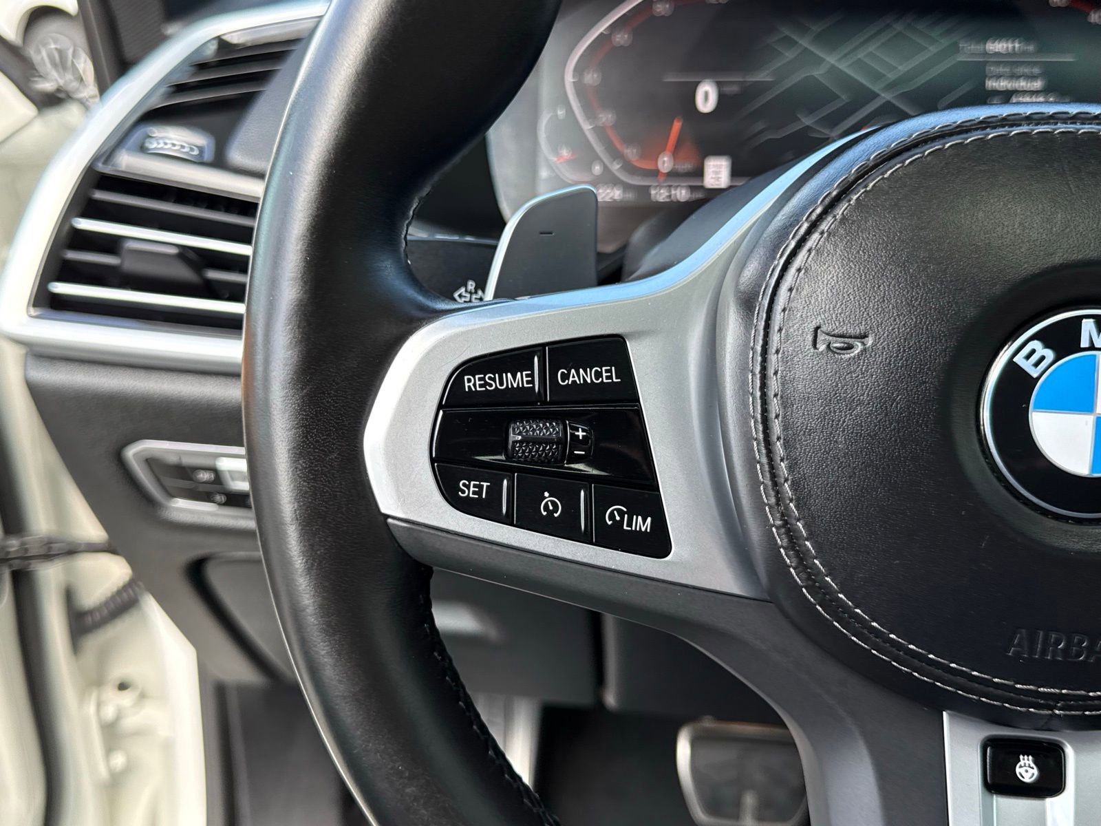 Used 2023 BMW X5 xDrive40i w/ M Sport Package image 26