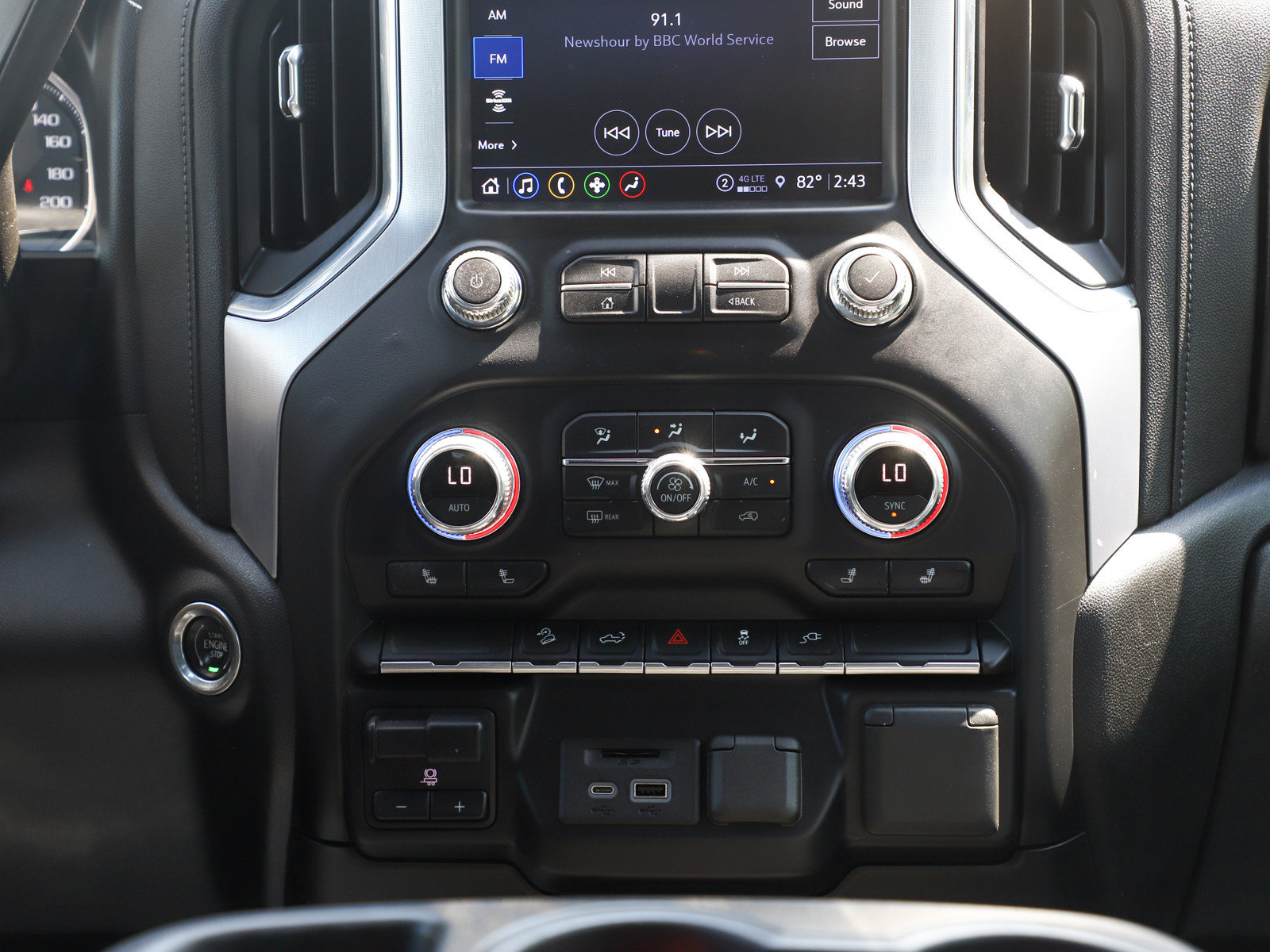 Used 2022 GMC Sierra 3500 SLT w/ X31 Off-Road Package AWD/4WD image 18
