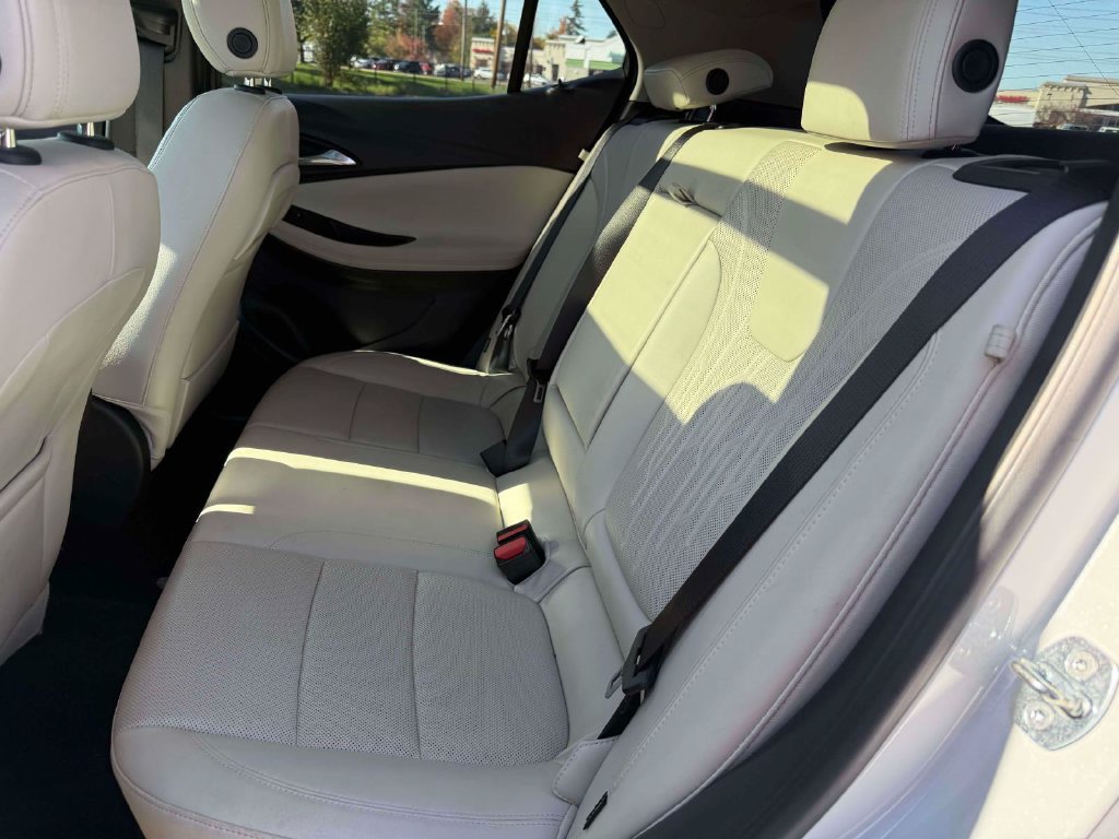 Used 2024 Buick Encore GX Avenir w/ Avenir Convenience Package AWD/4WD image 11