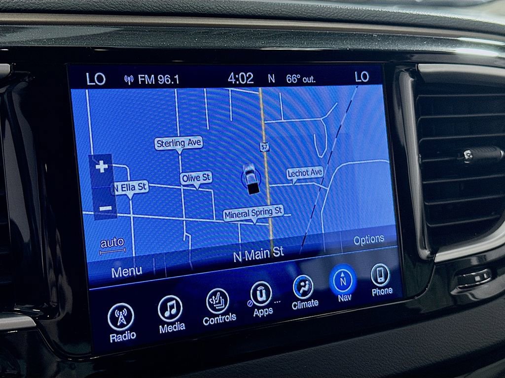 Used 2017 Chrysler Pacifica Touring-L image 14