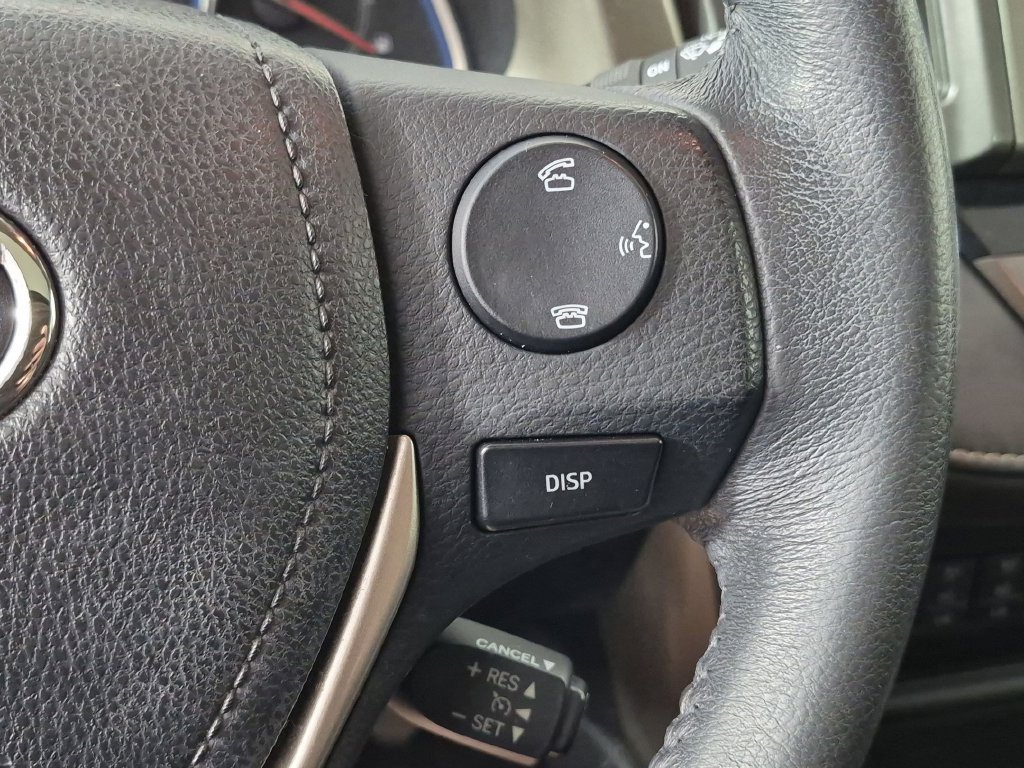 Used 2015 Toyota RAV4 Limited AWD/4WD image 19