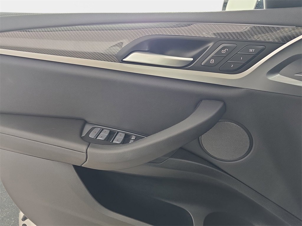 Certified 2024 BMW X4 M40i image 28