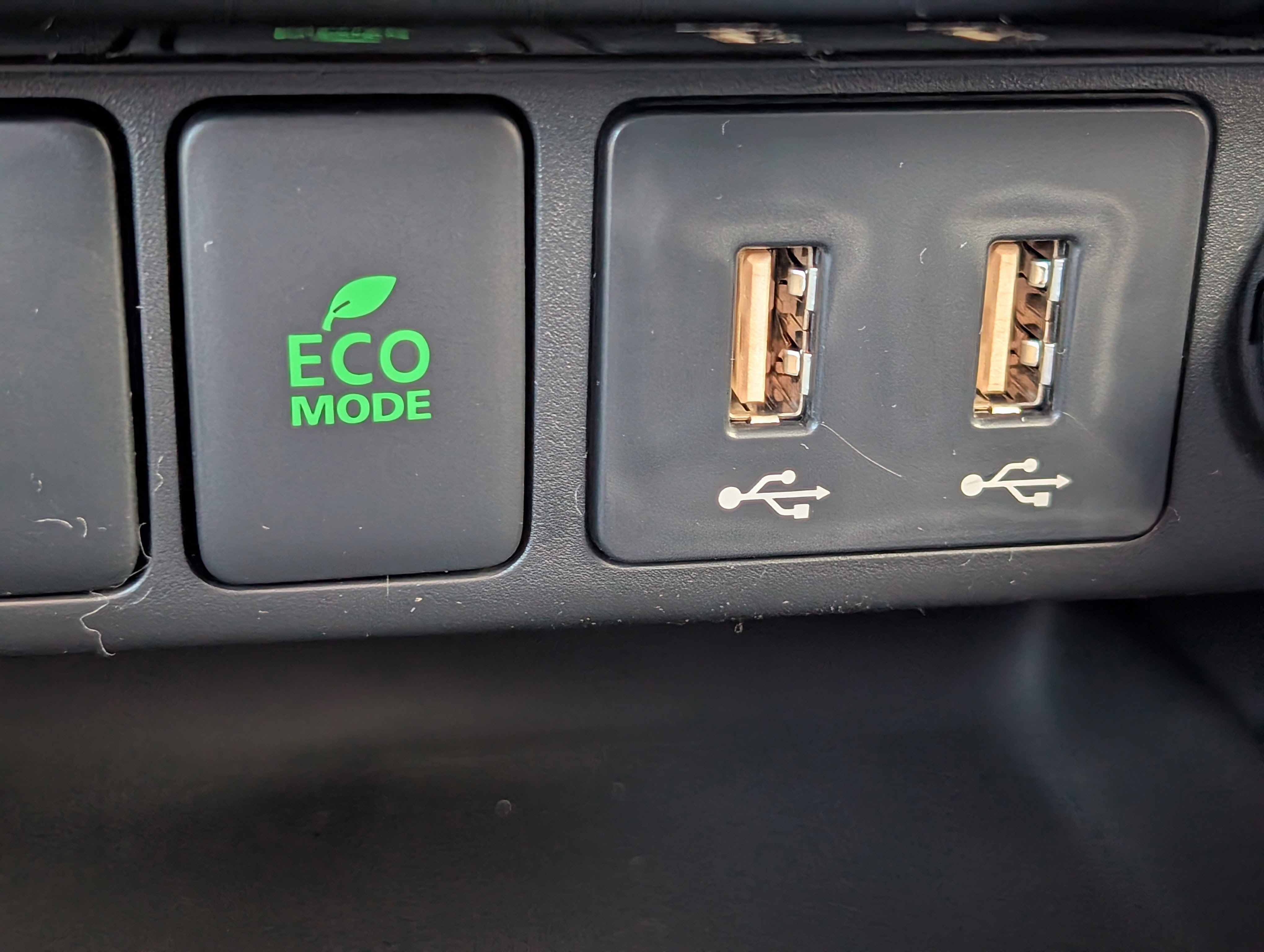 New 2026 Mitsubishi Eclipse Cross LE image 21