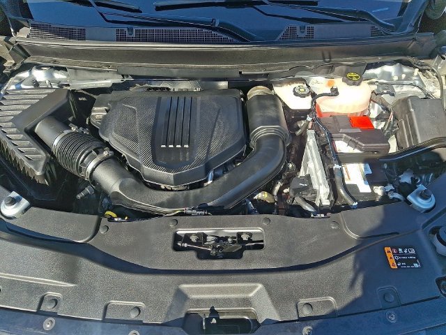 Used 2025 Chevrolet Traverse High Country w/ LPO, Floor Liner Package FWD image 32