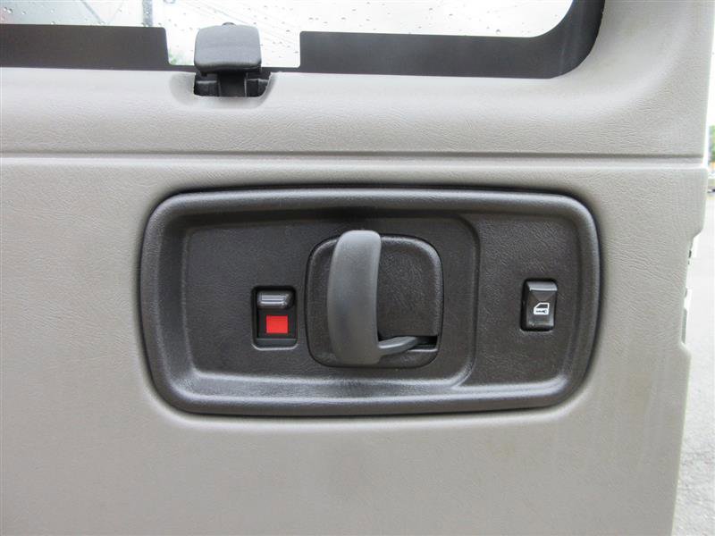 Used 2020 Chevrolet Express 3500 LS RWD image 7