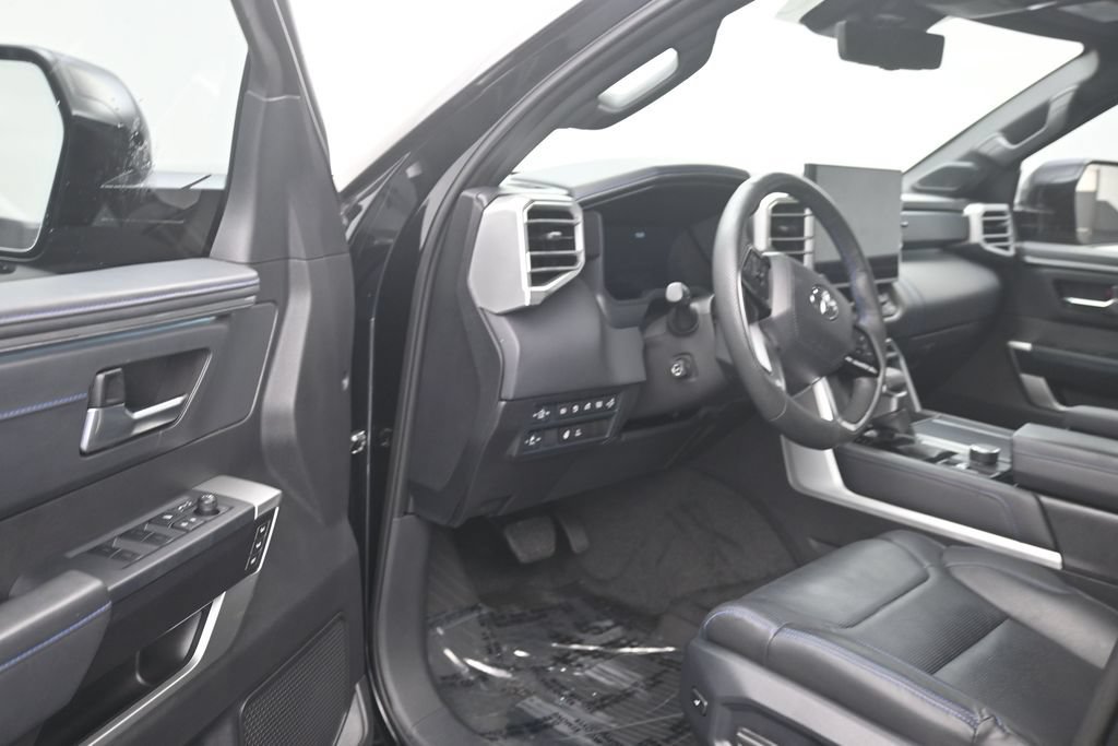 Used 2025 Toyota Tundra Platinum AWD/4WD image 10