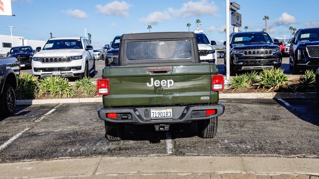 Certified 2022 Jeep Gladiator Overland w/ Trailer Tow Package image 8