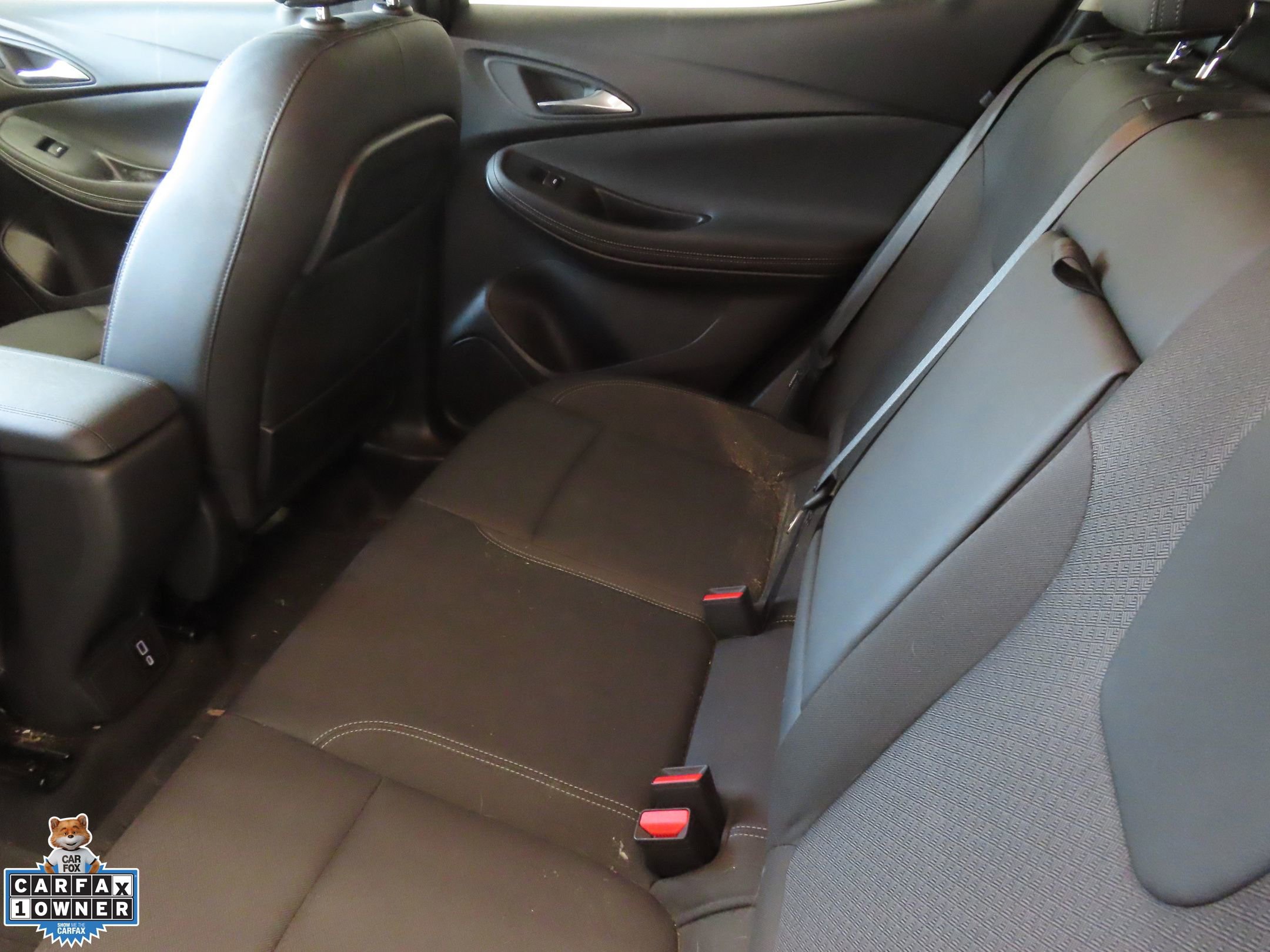 Used 2023 Buick Encore GX Select w/ Sport Touring Package FWD image 21