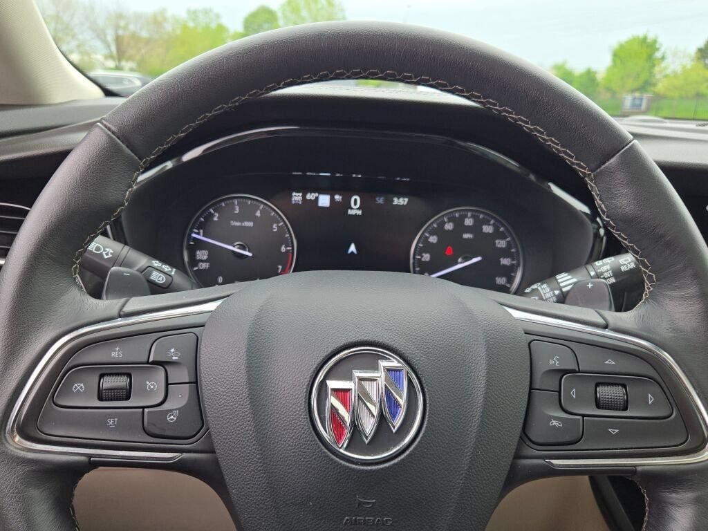 Used 2023 Buick Envision Avenir AWD/4WD image 31