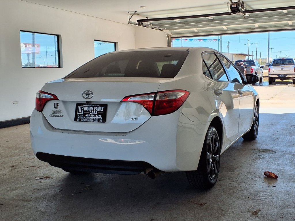 Used 2016 Toyota Corolla LE FWD image 15