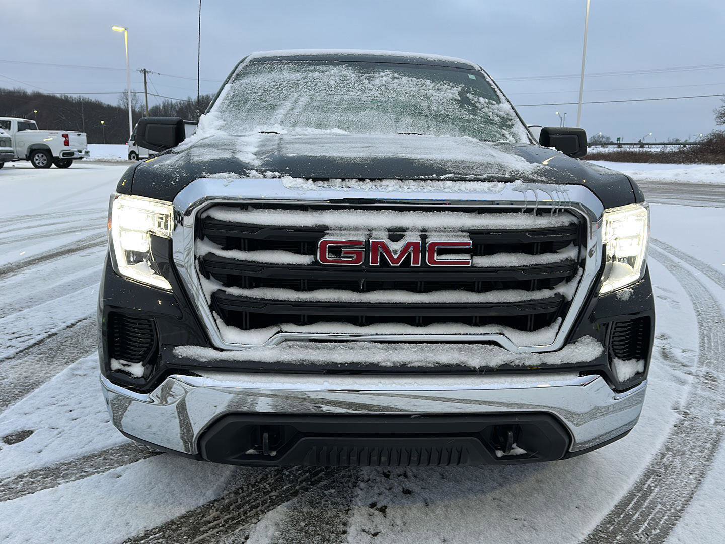 Used 2019 GMC Sierra 1500 4WD CREW CAB 147 image 11
