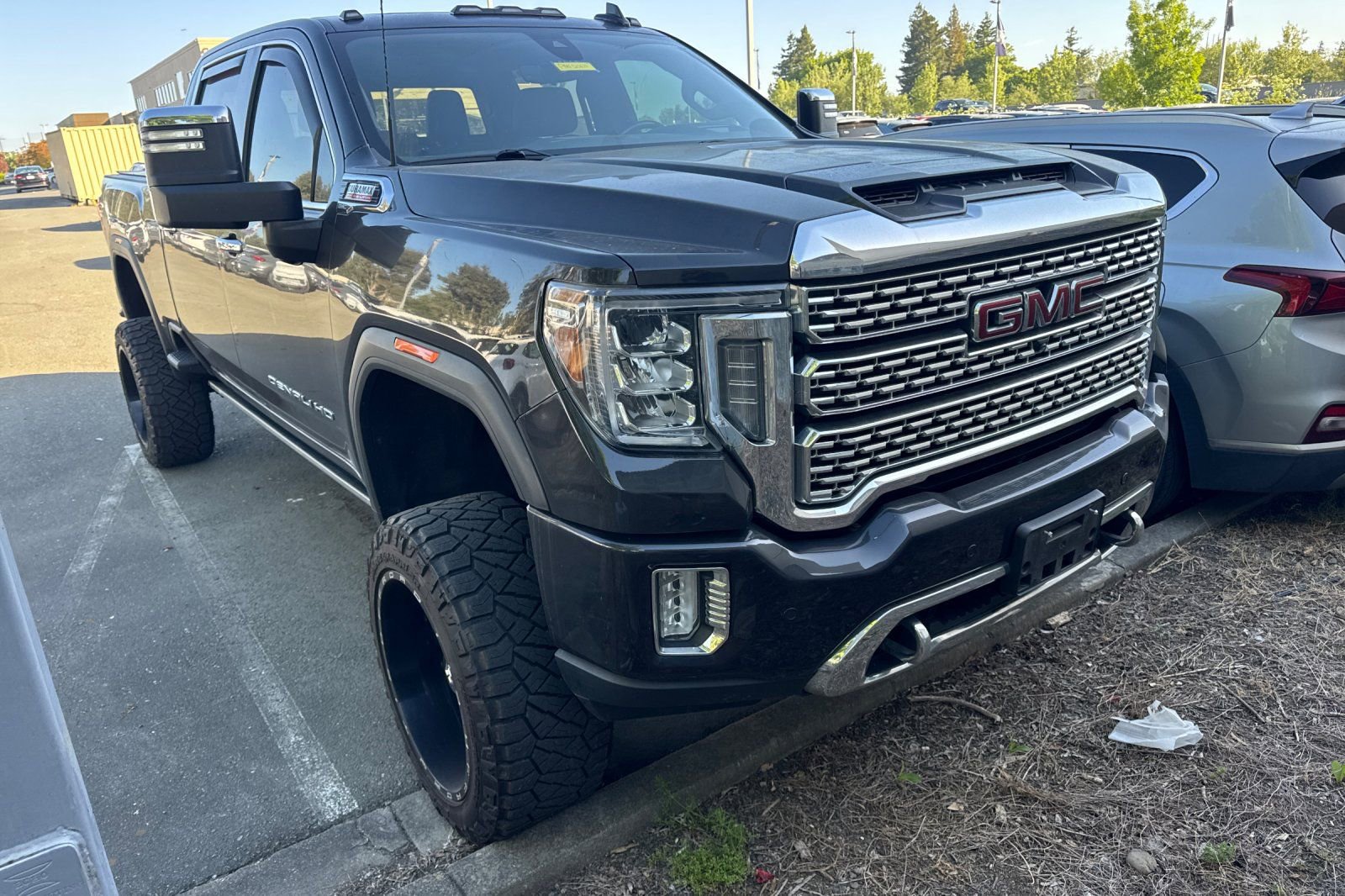 Used 2021 GMC Sierra 2500 Denali w/ Denali Ultimate Package AWD/4WD image 2