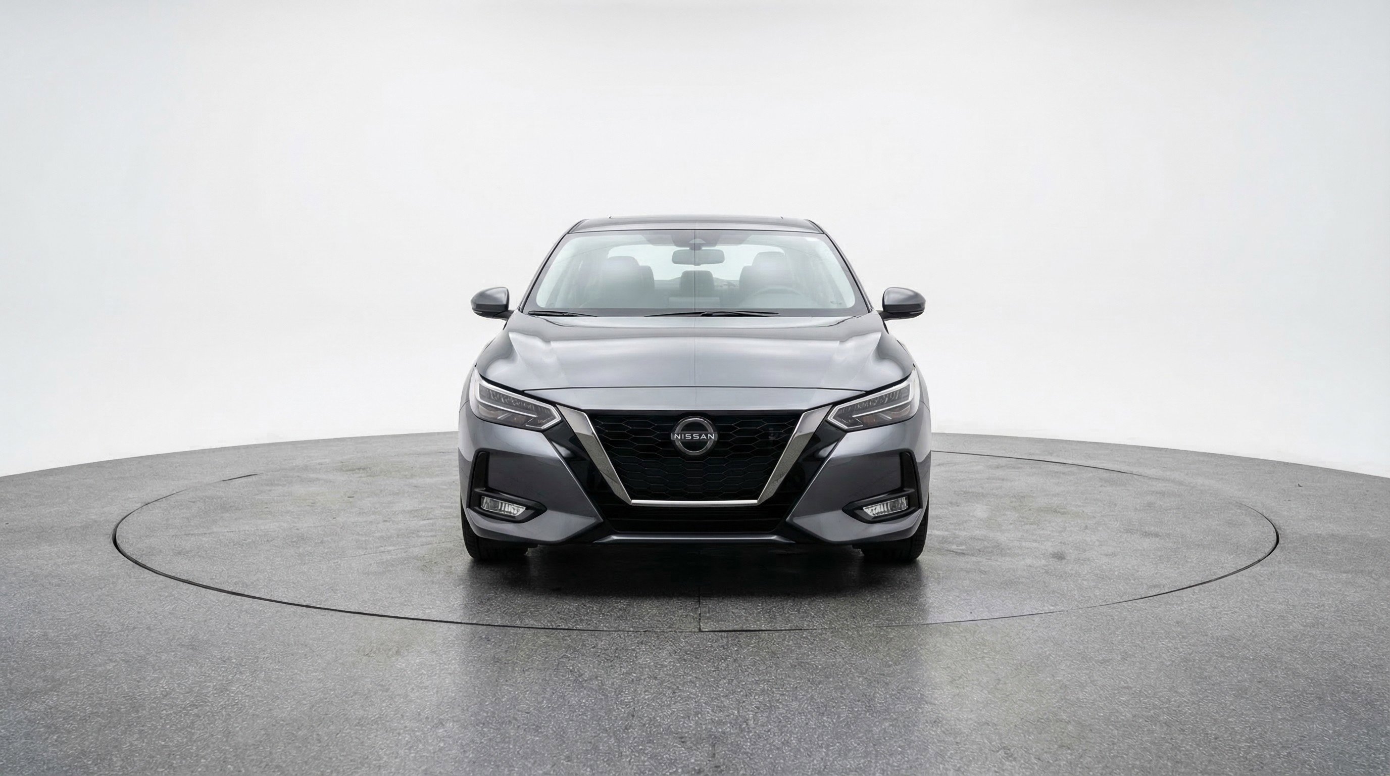 Used 2025 Nissan Sentra SV image 2