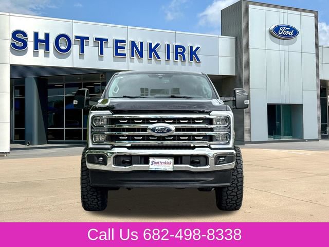 Used 2024 Ford F250 Lariat AWD/4WD image 2