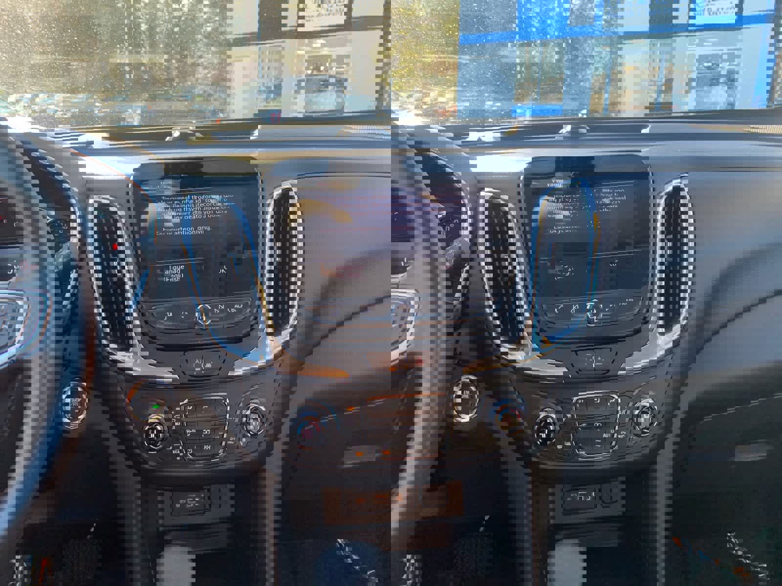 Used 2022 Chevrolet Equinox LT image 25