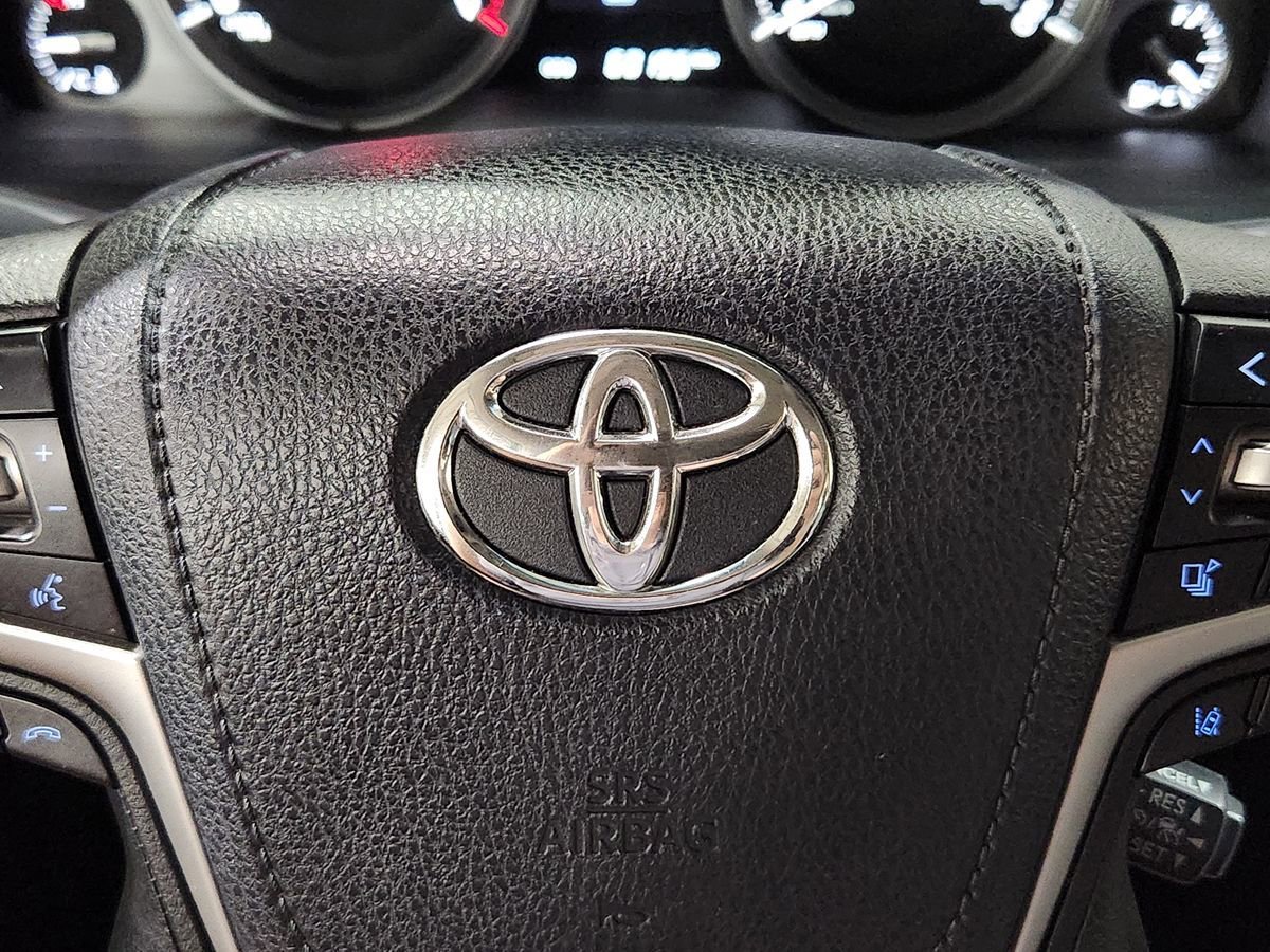 Used 2019 Toyota Land Cruiser image 49