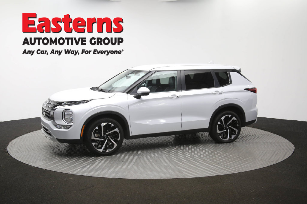 Used 2024 Mitsubishi Outlander SE FWD image 61