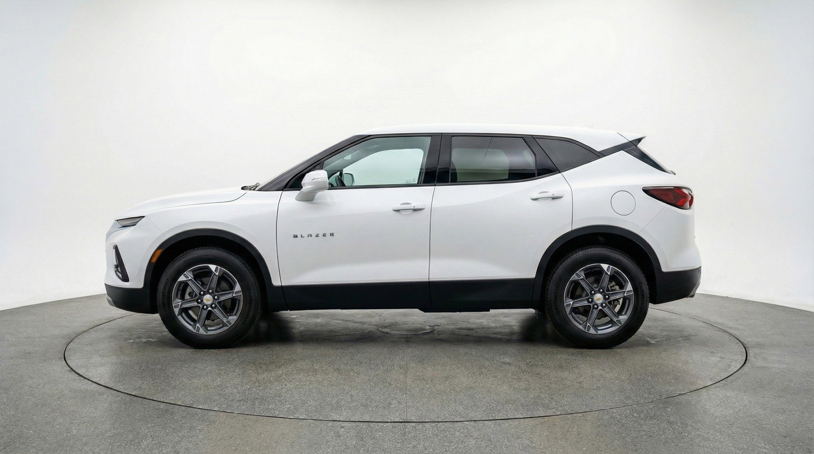 Used 2025 Chevrolet Blazer LT image 5