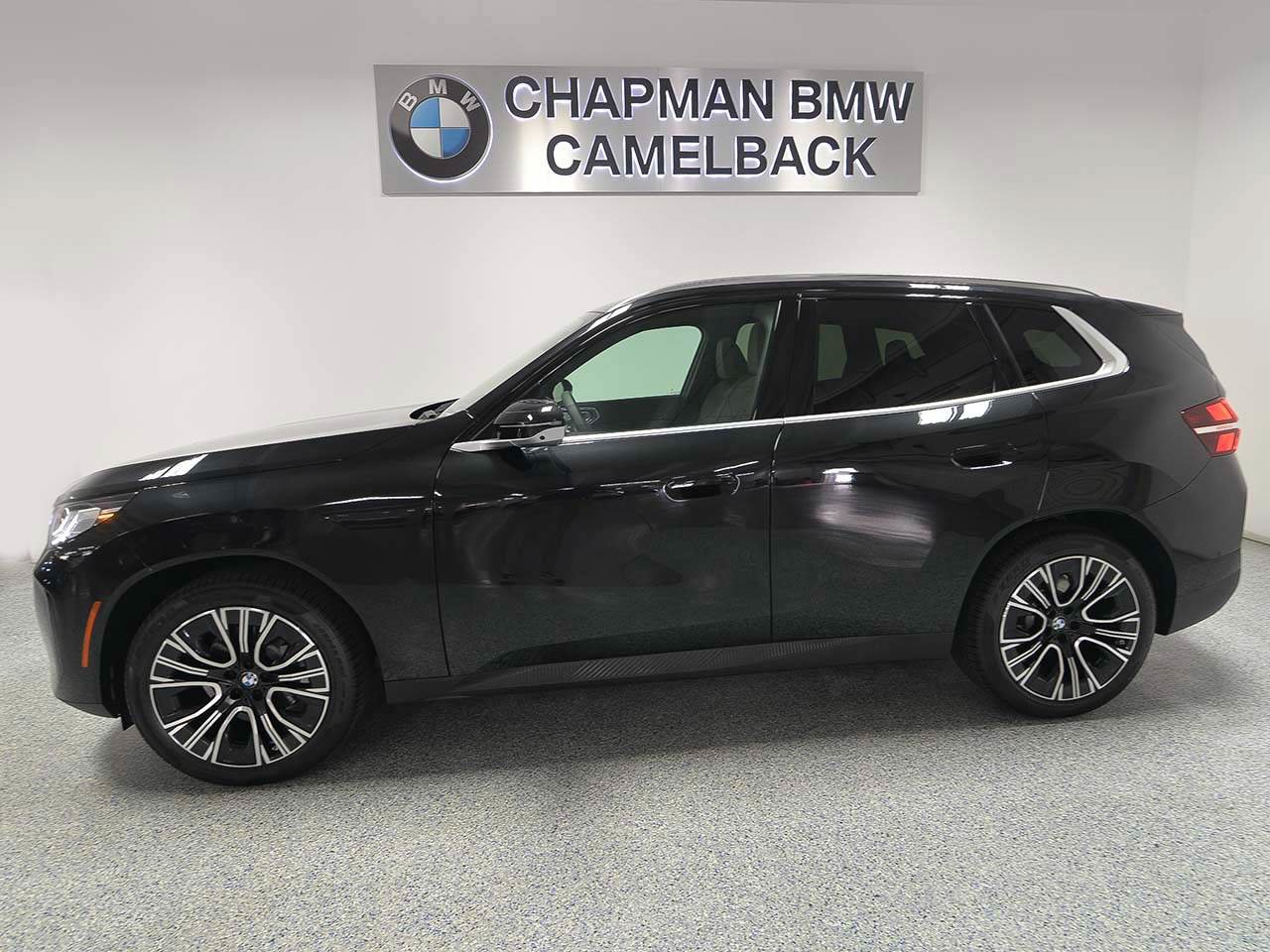 Used 2026 BMW X3 xDrive30 w/ Premium Package AWD/4WD image 3