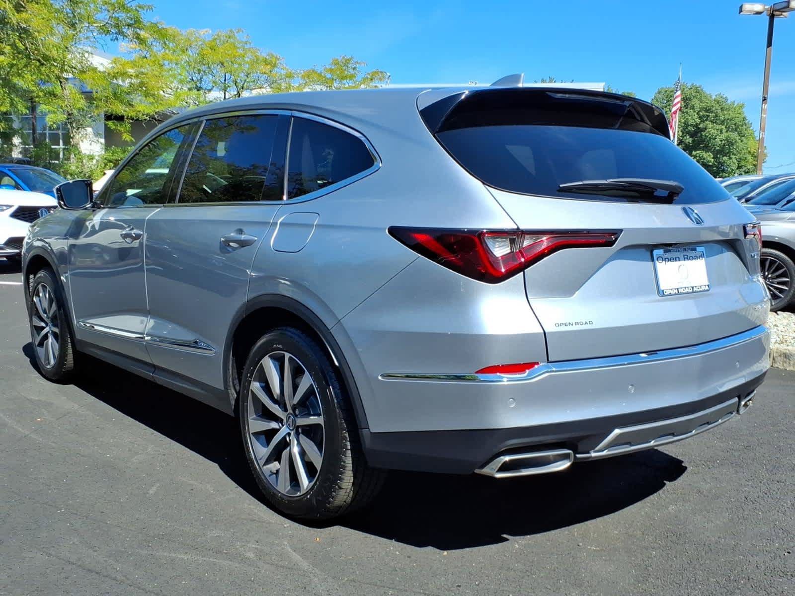 Certified 2026 Acura MDX w/ Technology Package AWD/4WD image 5