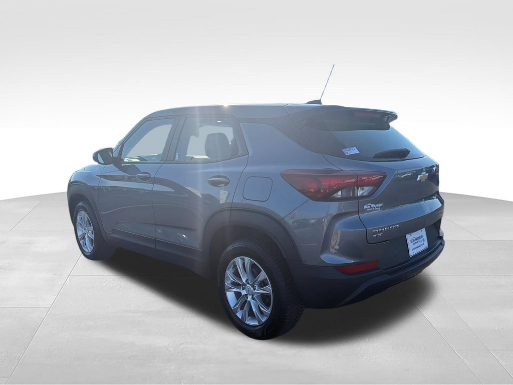 Used 2022 Chevrolet TrailBlazer LS AWD/4WD image 4