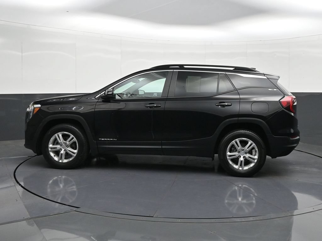 Certified 2023 GMC Terrain SLE w/ Driver Convenience Package AWD/4WD image 2