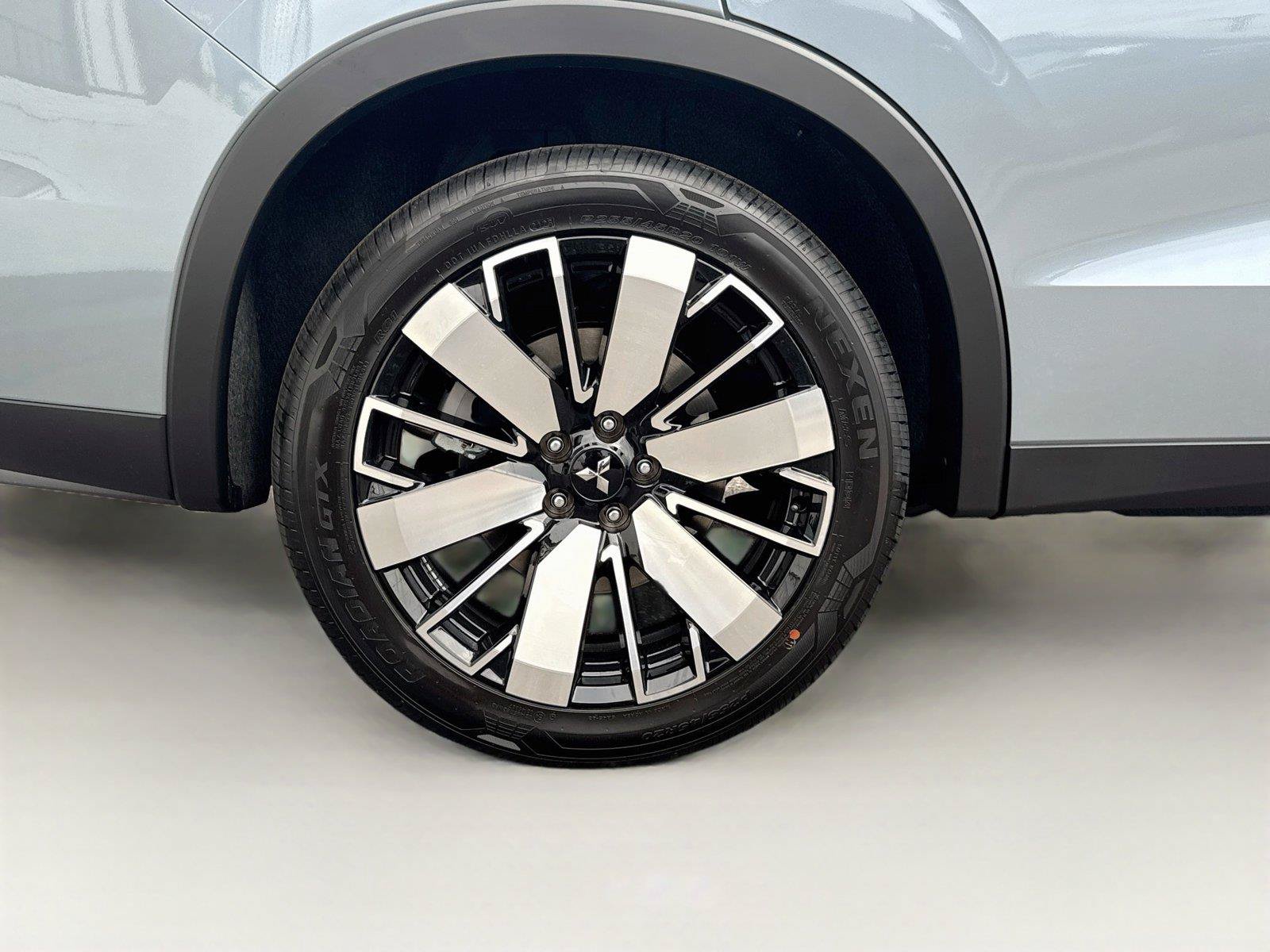 New 2026 Mitsubishi Outlander SE FWD image 36