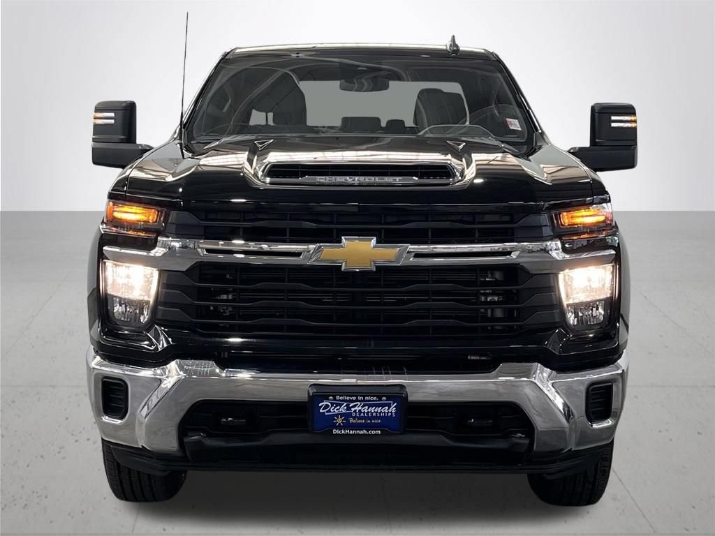 Certified 2024 Chevrolet Silverado 3500 LT AWD/4WD image 4