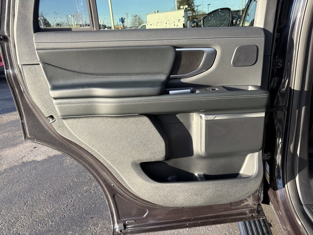 New 2026 Ford Expedition Platinum w/ Stealth Performance Package image 33