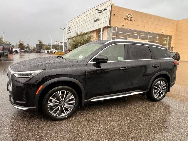 New 2026 INFINITI QX60 Luxe image 2