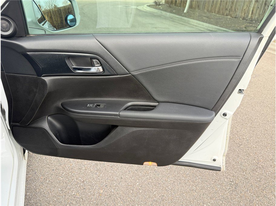 Used 2013 Honda Accord Sport image 35