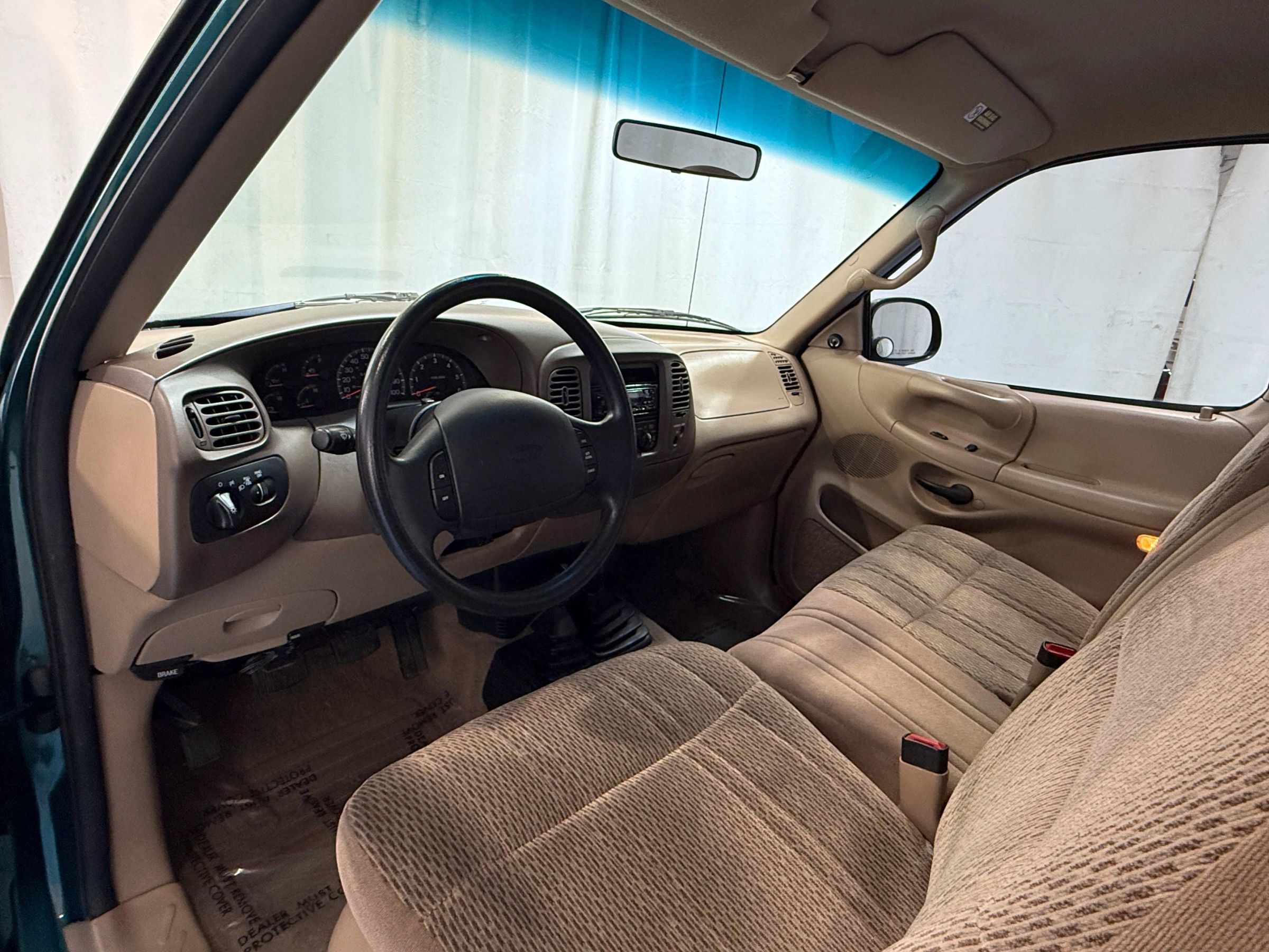 Used 1998 Ford F150 4x4 Regular Cab image 22