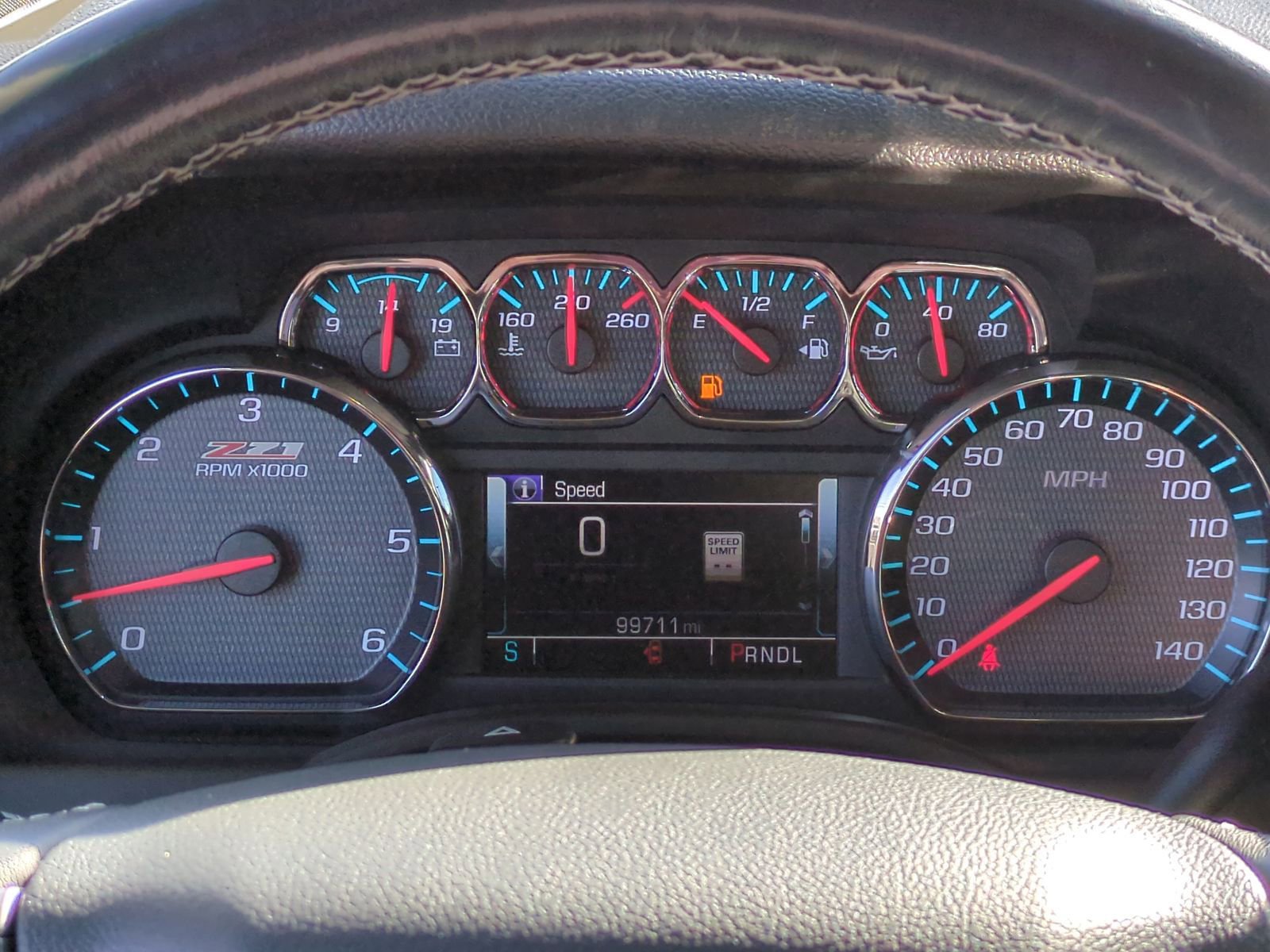 Used 2018 Chevrolet Suburban LT w/ Luxury Package image 15