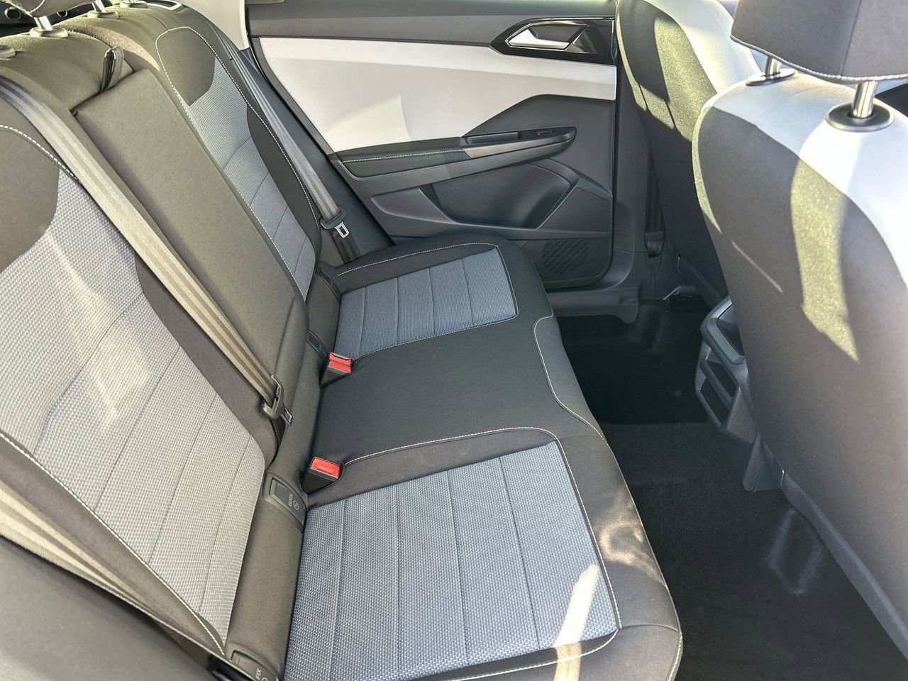 New 2026 Volkswagen Taos S image 9