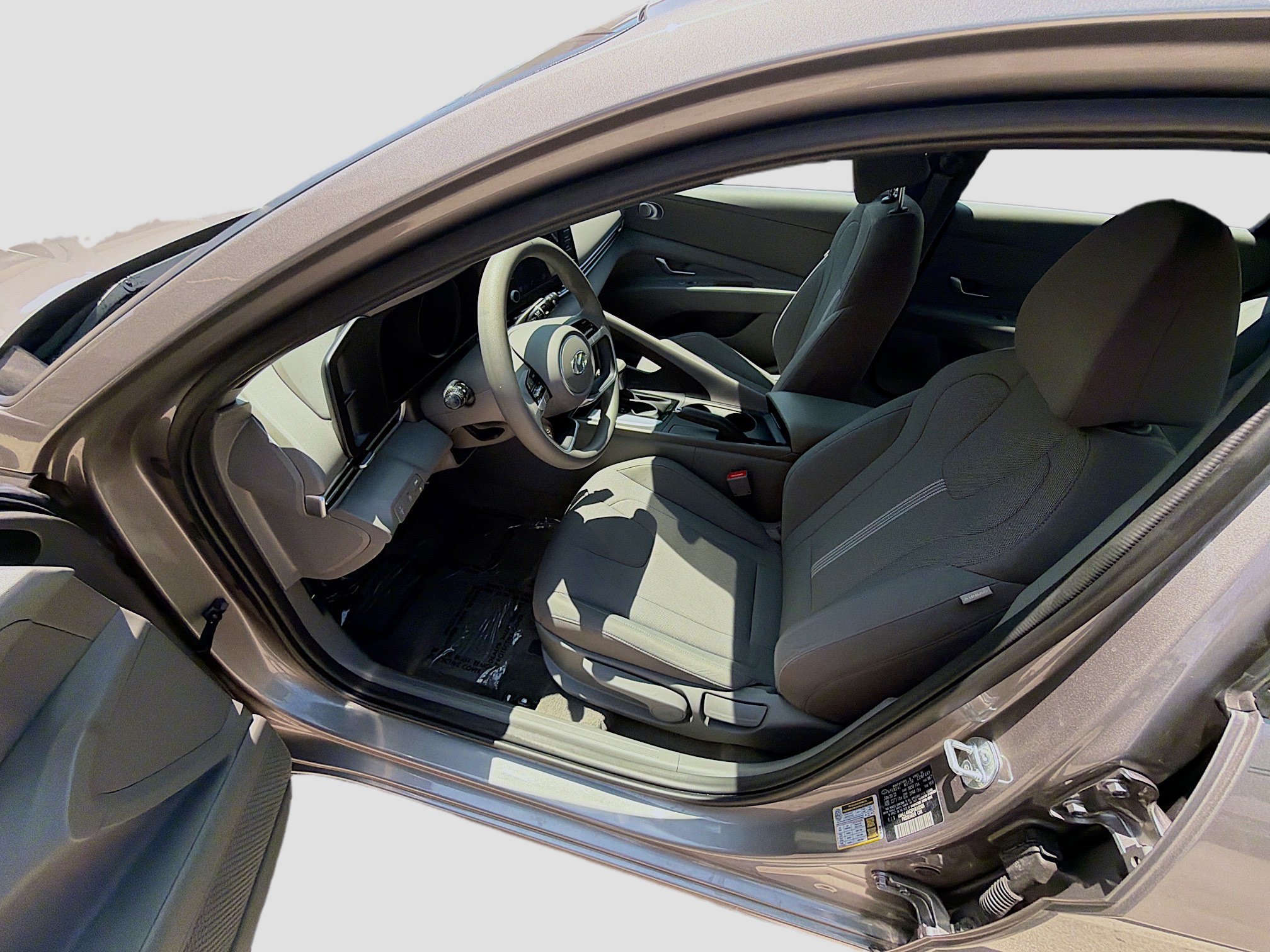 Used 2023 Hyundai Elantra SE w/ Cargo Package FWD image 16