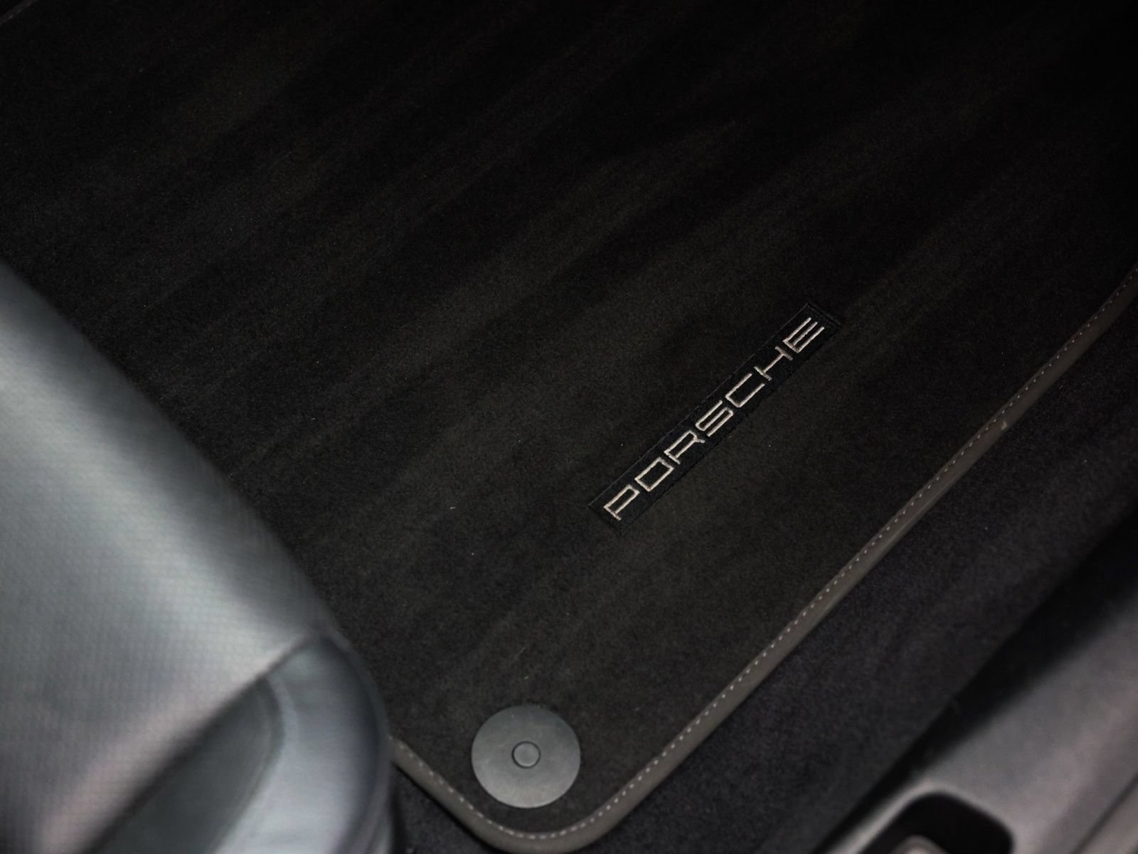 Used 2020 Porsche 911 Carrera RWD image 10