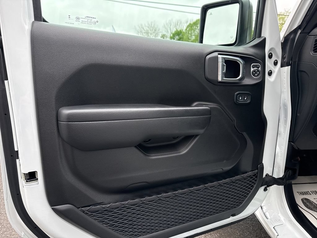 Used 2024 Jeep Gladiator Sport AWD/4WD image 21