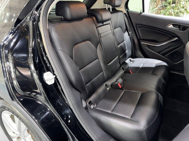 Used 2015 Mercedes-Benz GLA 250 4MATIC w/ Multimedia Package image 57