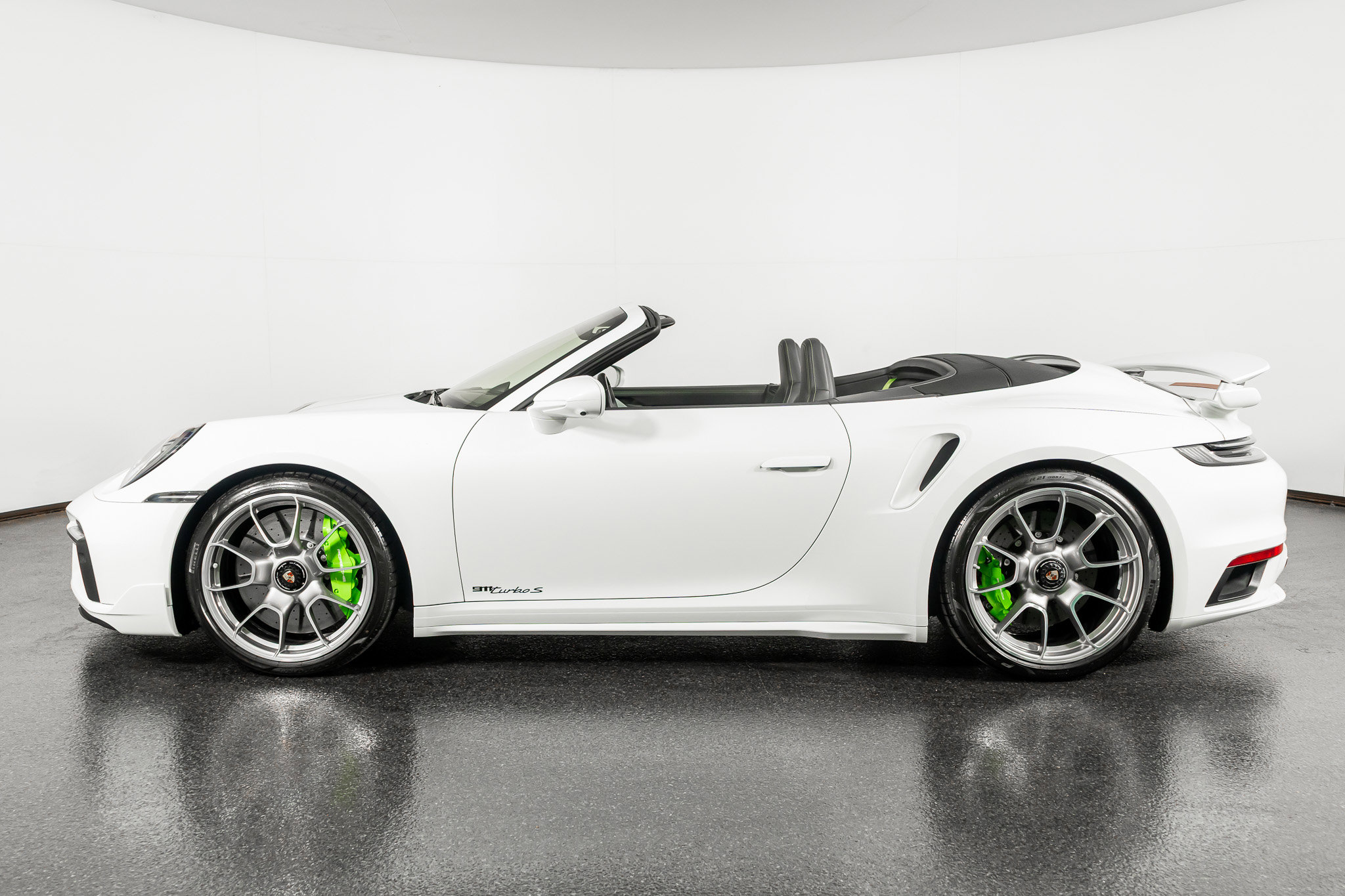 Used 2023 Porsche 911 Turbo S image 17