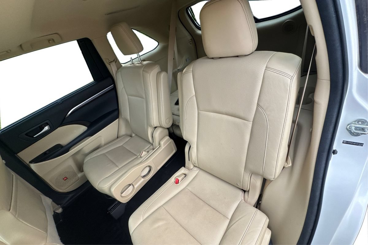 Used 2014 Toyota Highlander Limited FWD image 39