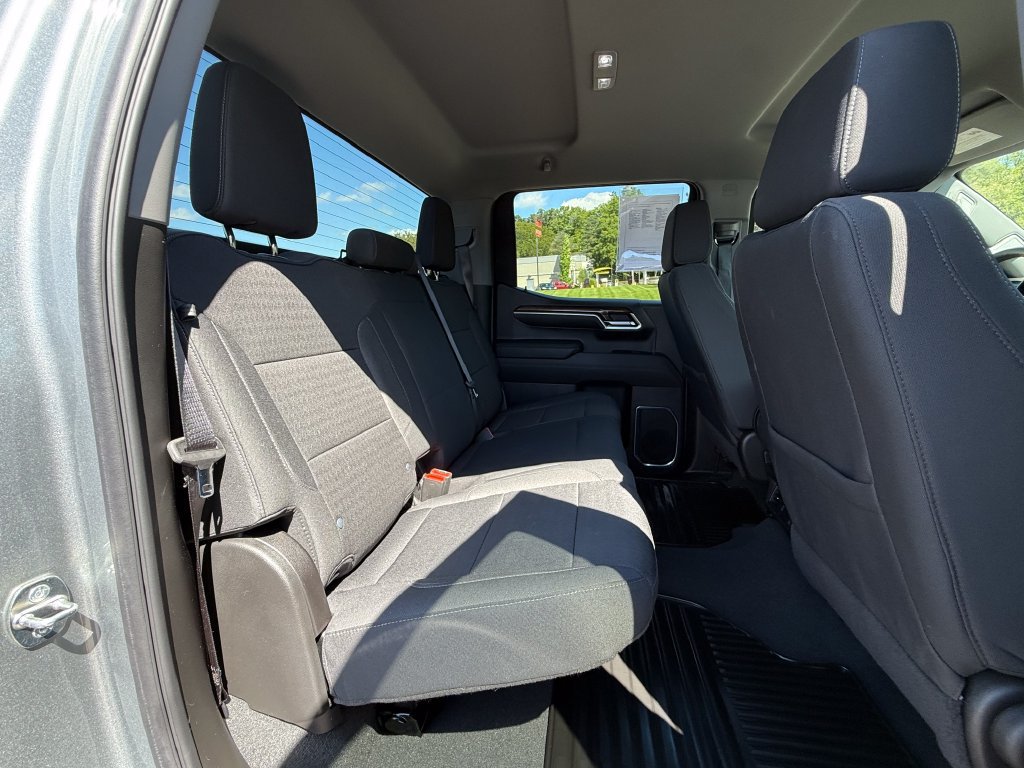 Certified 2024 Chevrolet Silverado 1500 LT AWD/4WD image 28