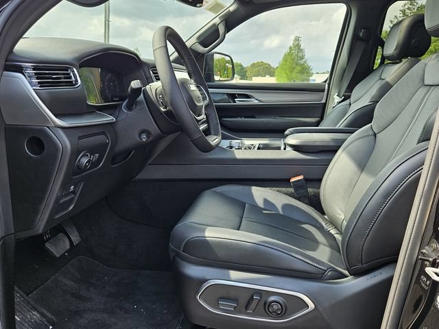 New 2025 Jeep Wagoneer Series II w/ Convenience Group I AWD/4WD image 10
