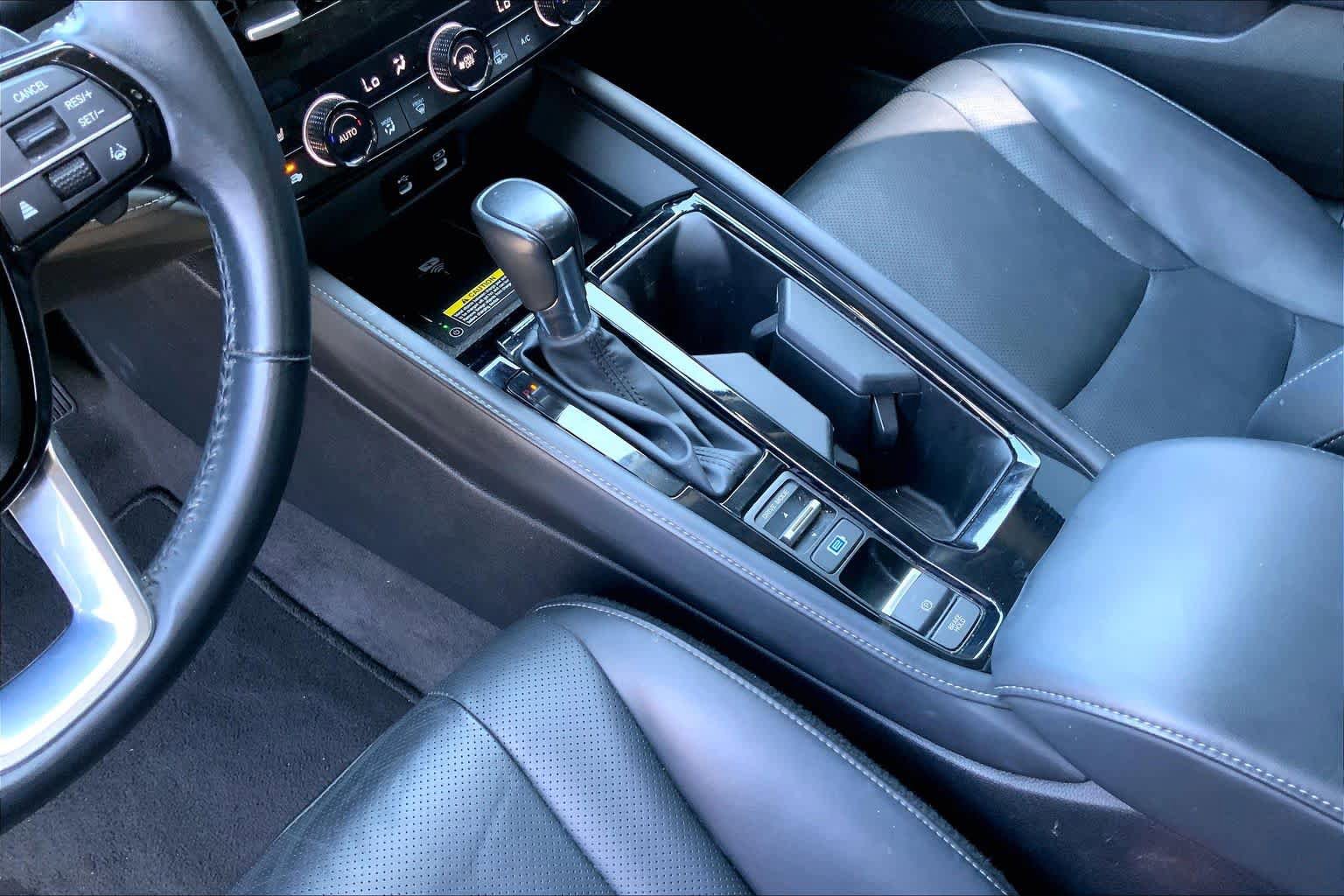 Used 2024 Honda Accord Touring image 16