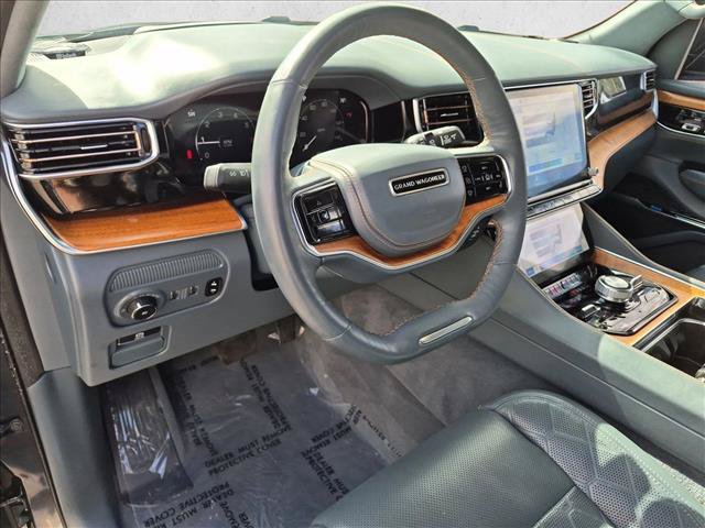 Used 2024 Jeep Grand Wagoneer Series III w/ Rear Seat Video Group 1 AWD/4WD image 10
